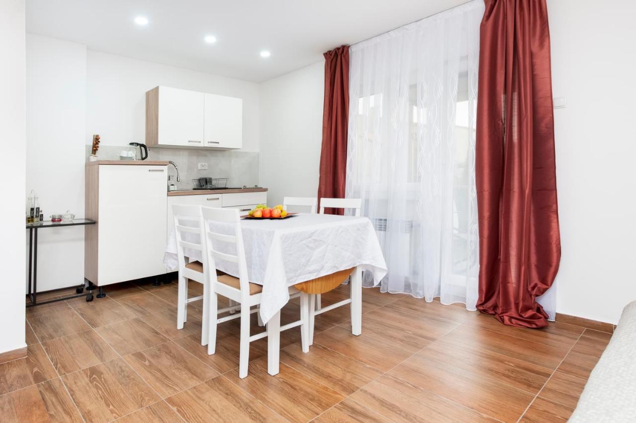 Apartment Sissy Rovinj Exterior foto