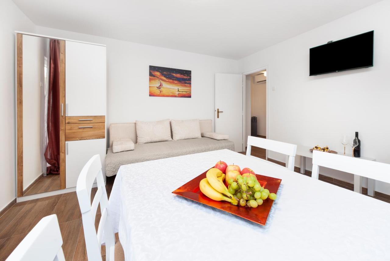 Apartment Sissy Rovinj Exterior foto