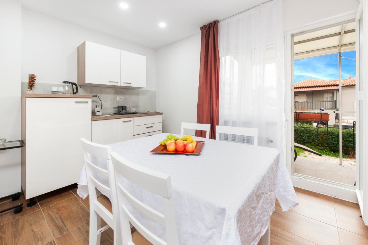 Apartment Sissy Rovinj Exterior foto